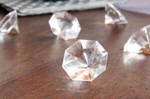 Diamanti in Polypropylene Trasparenti ø 3.5 x 2.5 cm 16 pz *