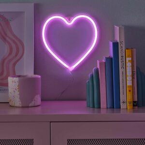 Luce al neon rosa a forma di cuore *